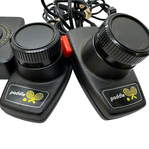 Atari 2600 Controller Package - 2 CX-40 Joysticks And Pair Of CX-30 Paddles - Picture 3 of 3